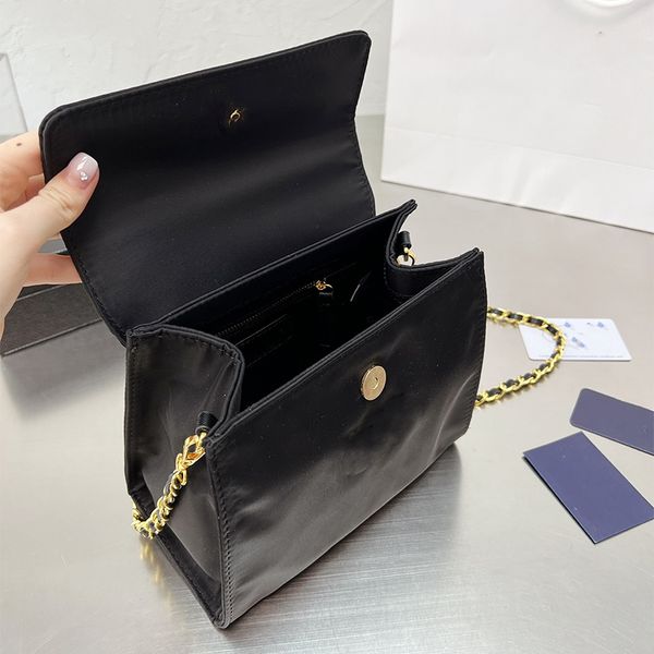 evening bags nylon luxury bags classic fashion chain one shoulder women bags large capacity designer handbags totes
evening bags nylon luxury bags classic fashion chain one shoulder women bags large capacity designer handbags totes