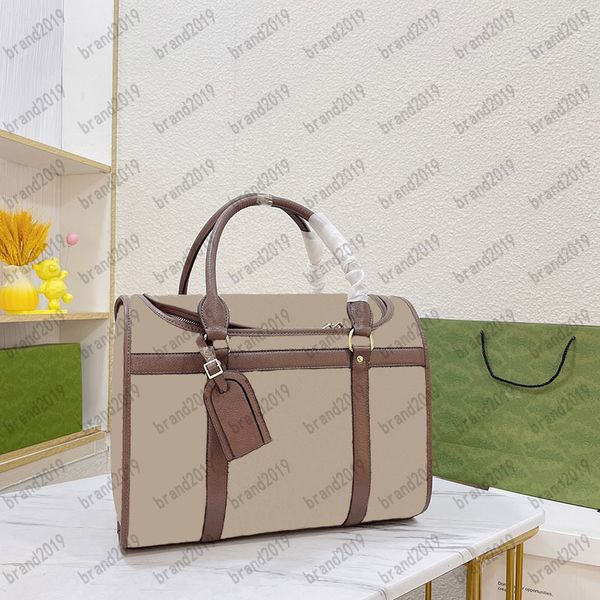 print design dog carrier 40cm leather soft-sided carriers classic european and american style designer dogs cat carrier luxury
print design dog carrier 40cm leather soft-sided carriers classic european and american style designer dogs cat carrier luxury