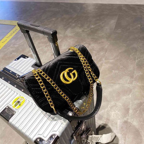 design luxury fashion bags quality female autumn and winter plush chain small square
design luxury fashion bags quality female autumn and winter plush chain small square