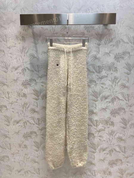 designer women pants capris 2022aw teddy knitted sweatpants star letter logo embroidery comfortable and warm cargo pants womens clothing, Black;white
designer women pants capris 2022aw teddy knitted sweatpants star letter logo embroidery comfortable and warm cargo pants womens clothing, Black;white