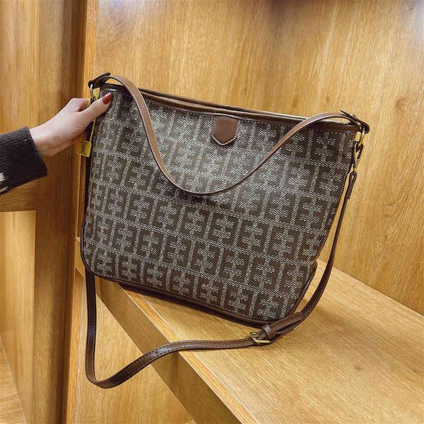 factory online shop 58% off korean atmospheric portable tote women's autumn and winter new student shoulder work commuter messenger bag
factory online shop 58% off korean atmospheric portable tote women's autumn and winter new student shoulder work commuter messenger bag