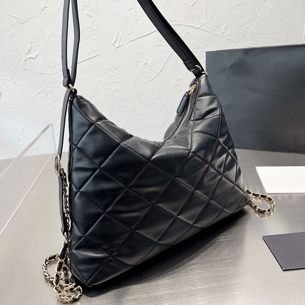22b classic f/w 2in1 hobo backpack bags underarm shoulder quilted totes designer handbags 37x25cm
22b classic f/w 2in1 hobo backpack bags underarm shoulder quilted totes designer handbags 37x25cm