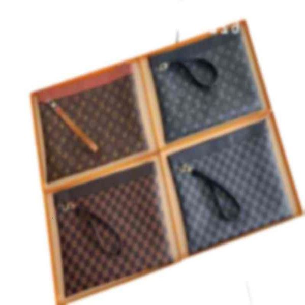 louiseity 1 viutonity women's brand clutch m62291 designer vertical wallet luxury real voyage men pochette leather brazza purse zi gilb, Red;black
louiseity 1 viutonity women's brand clutch m62291 designer vertical wallet luxury real voyage men pochette leather brazza purse zi gilb, Red;black