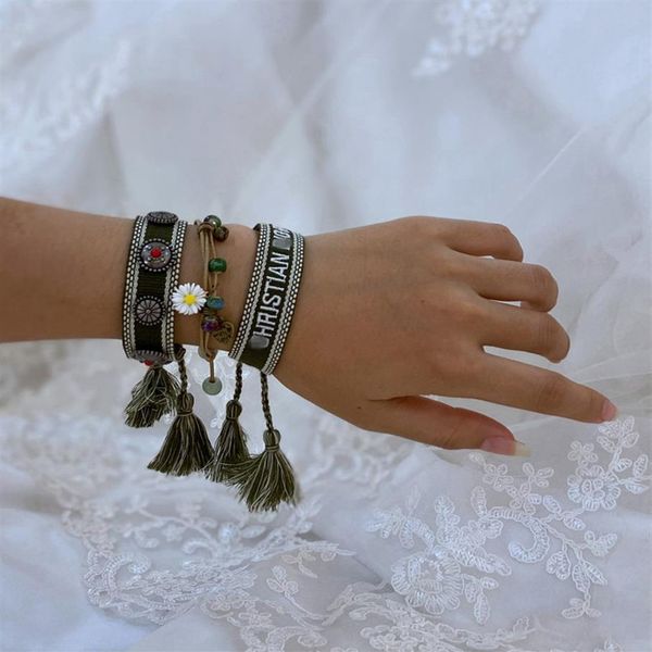 woven friendship bracelet adjustable sliding knot closure for kids girls women men239o, Golden;silver
woven friendship bracelet adjustable sliding knot closure for kids girls women men239o, Golden;silver
