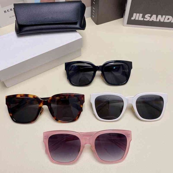 sunglasses triumphal arch 5 limited grey pink black star net red same box 0fr7, White;black
sunglasses triumphal arch 5 limited grey pink black star net red same box 0fr7, White;black