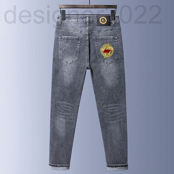 men's jeans designer high end men's medusa embroidered jeans spring and autumn soft cotton fashionable versatile slim straight pan, Blue
men's jeans designer high end men's medusa embroidered jeans spring and autumn soft cotton fashionable versatile slim straight pan, Blue