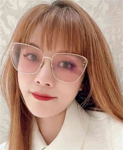 sunglasses d-house metal women's online celebrities same fashion personalized cd show small face b2u h2mz, White;black
sunglasses d-house metal women's online celebrities same fashion personalized cd show small face b2u h2mz, White;black