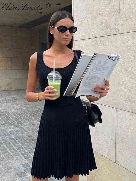 elegant knitted pleated mini dress women 2022 summer solid o-neck patchwork sleeveless slim dresses female beach robe vestidos t220819, Black;gray
elegant knitted pleated mini dress women 2022 summer solid o-neck patchwork sleeveless slim dresses female beach robe vestidos t220819, Black;gray