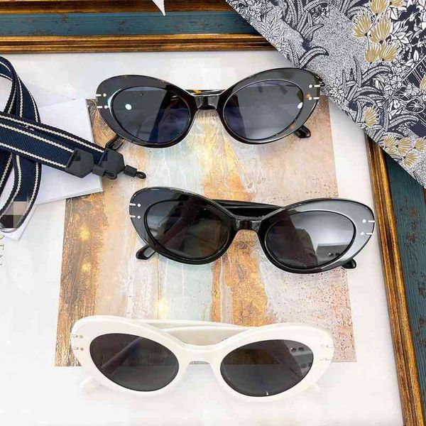 sunglasses d family cat's eye net red same personalized small frame cd signature b3u aeow, White;black
sunglasses d family cat's eye net red same personalized small frame cd signature b3u aeow, White;black