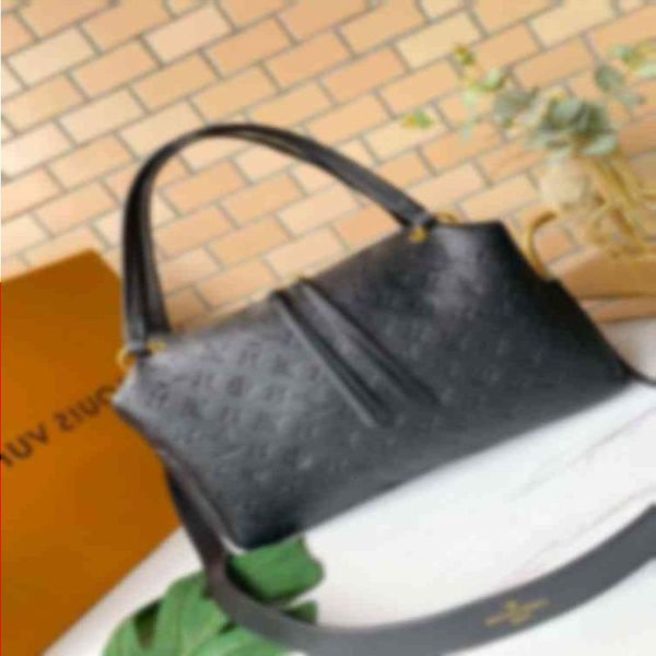 louiseity 1 viutonity luxury brand casual women shoulder m4 spring products fashionable and daily eye-catching style bag holiday gift b fprs, Red;black
louiseity 1 viutonity luxury brand casual women shoulder m4 spring products fashionable and daily eye-catching style bag holiday gift b fprs, Red;black