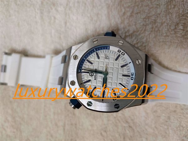 luxury mens watch 42mm quartz movement sapphire glass rubber watchband super luminous zr factory wristwatch montre de luxe, Slivery;brown
luxury mens watch 42mm quartz movement sapphire glass rubber watchband super luminous zr factory wristwatch montre de luxe, Slivery;brown