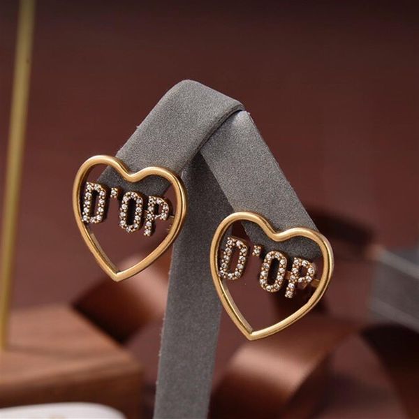 luxury designer jewelry women earrings diamond heart stud letter with gold plated round white black green elegant fashion gift for302i, Golden;silver
luxury designer jewelry women earrings diamond heart stud letter with gold plated round white black green elegant fashion gift for302i, Golden;silver