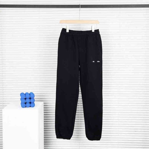 22ss version r bb autumn paris fashion not jeans graffiti luminous printed for men and women short trousers, Black
22ss version r bb autumn paris fashion not jeans graffiti luminous printed for men and women short trousers, Black
