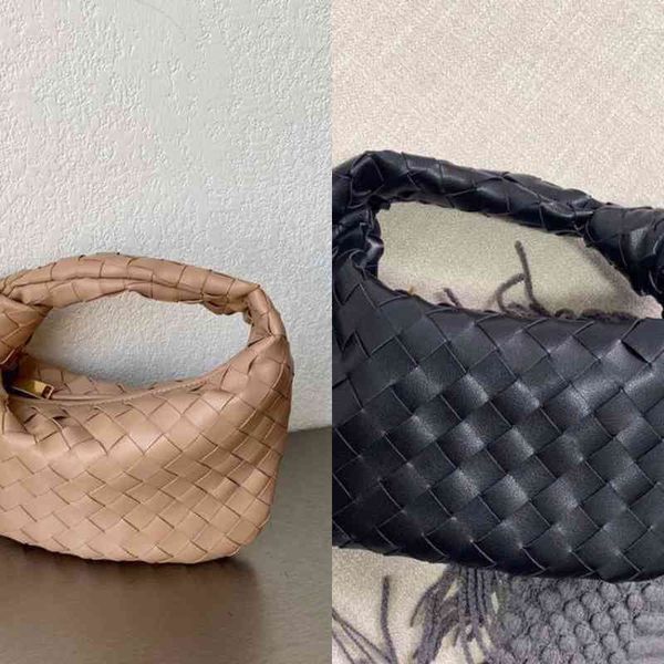handbags evening bags venetasss designer bbottegasss bag woven dumpling versatile knotted jodie sheepskin armpit k8t2
handbags evening bags venetasss designer bbottegasss bag woven dumpling versatile knotted jodie sheepskin armpit k8t2