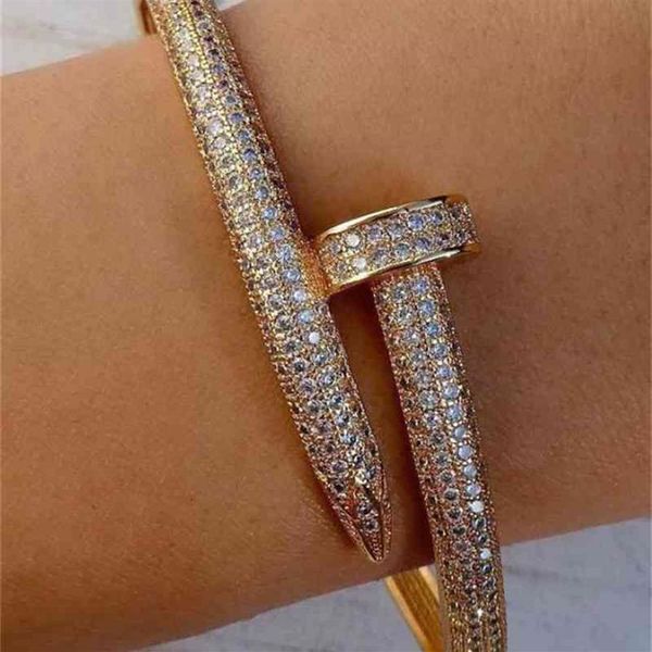 2021 luxury 18k gold printed copper snake screw bangle bracelet gold plated diamond women nail bracelet220t, Golden;silver
2021 luxury 18k gold printed copper snake screw bangle bracelet gold plated diamond women nail bracelet220t, Golden;silver