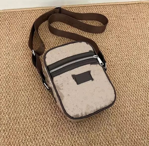 small bags luxurys designers men shoulder bags fashion letters printing womens crossbody leather messenger handbags for girls boys wallets
small bags luxurys designers men shoulder bags fashion letters printing womens crossbody leather messenger handbags for girls boys wallets