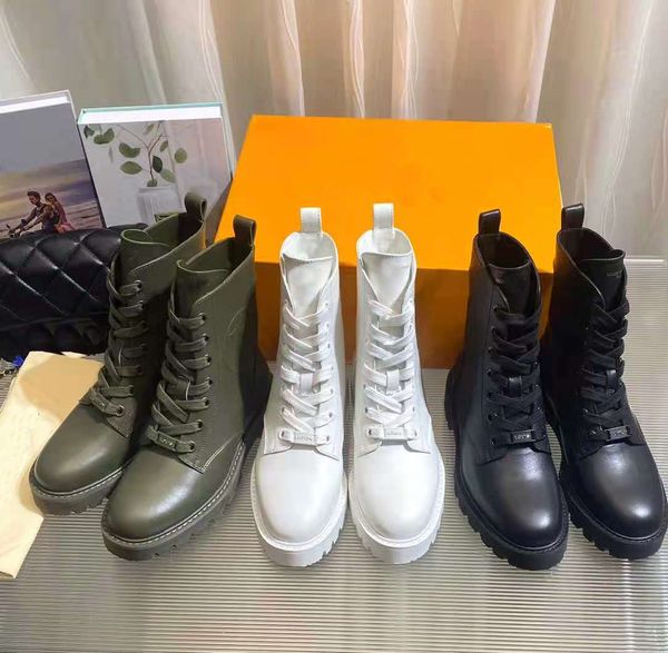 full grained cowhide martin boots 2022 new style dress shoes embossed logo version ankle boot fashion trend women luxurious design knight bo, Black
full grained cowhide martin boots 2022 new style dress shoes embossed logo version ankle boot fashion trend women luxurious design knight bo, Black