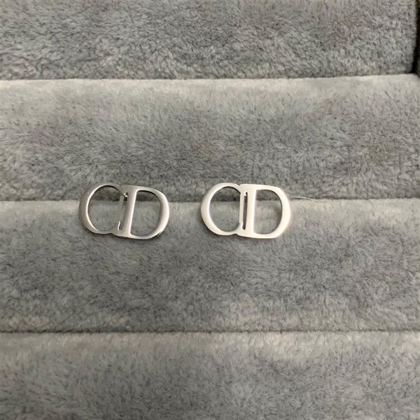 never fade extravagant jewelry men letter large small studs classic design earrings 316l stainless steel silver elagant women stud239t, Golden;silver
never fade extravagant jewelry men letter large small studs classic design earrings 316l stainless steel silver elagant women stud239t, Golden;silver