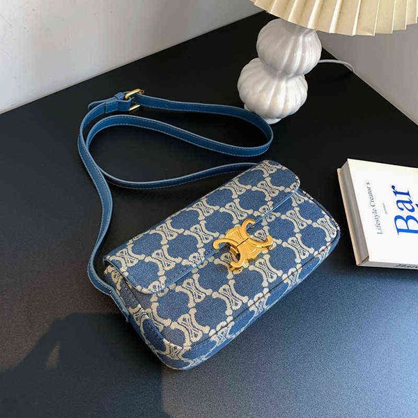 7bj4 bag lady 2022 new triumphal arch printed one shoulder stick bag fashion underarm small square
7bj4 bag lady 2022 new triumphal arch printed one shoulder stick bag fashion underarm small square