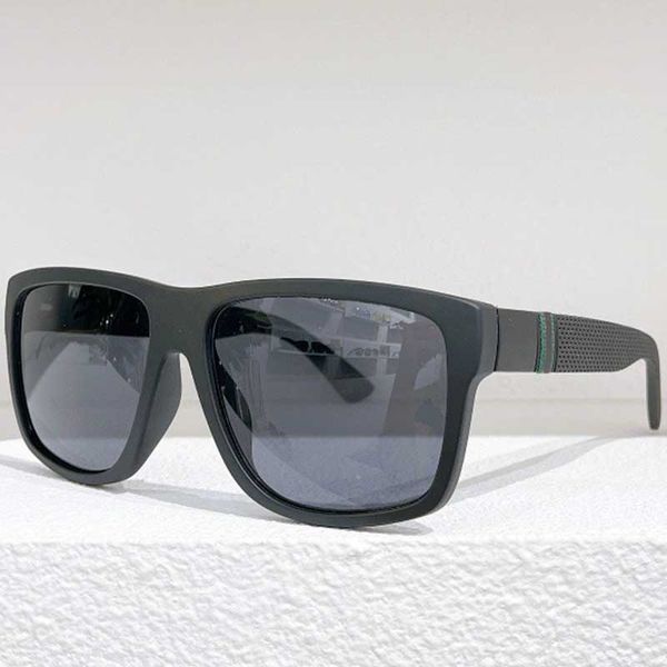 fashion designer sunglasses 1124 retro style classic black square frame with logo temple occhiali da sole mens womens personality casual all, White;black
fashion designer sunglasses 1124 retro style classic black square frame with logo temple occhiali da sole mens womens personality casual all, White;black