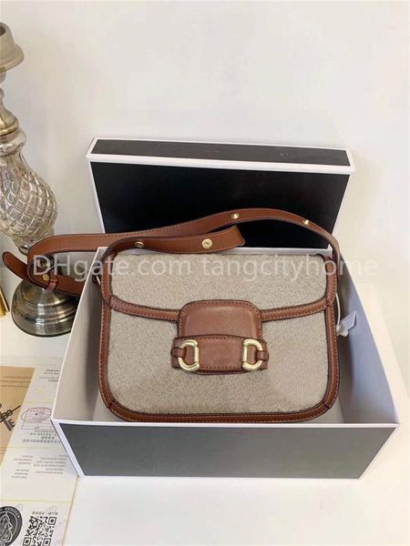 luxury designer saddle bag cross body bags red and green contrast wide shoulder strap purse messenger bags vintage ladies handbags
luxury designer saddle bag cross body bags red and green contrast wide shoulder strap purse messenger bags vintage ladies handbags