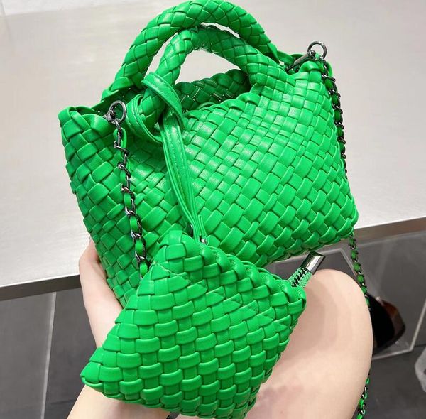 luxury leather weave handbags designer bag fashion mini chain cross body women totes classic solid color fashion fandbag change purse
luxury leather weave handbags designer bag fashion mini chain cross body women totes classic solid color fashion fandbag change purse