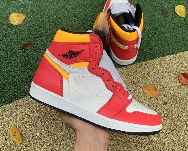 boots 2021 high og light fusion red jumpman 1 1s shoes mens womens luxurys designers sneakers 555088-603, Black
boots 2021 high og light fusion red jumpman 1 1s shoes mens womens luxurys designers sneakers 555088-603, Black