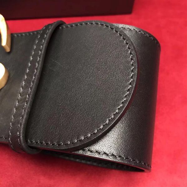 fashion quality 7 0 cm width big buckle women belt with box men designers belts women gunine leather belt 273b, Black;brown
fashion quality 7 0 cm width big buckle women belt with box men designers belts women gunine leather belt 273b, Black;brown