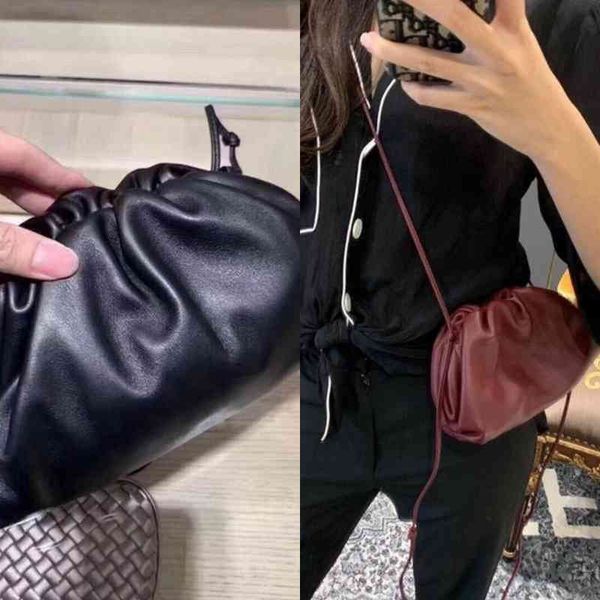 evening bags venetasss bbottegasss handbags thick chain l cloud leather net red underarm chest metal female messenger bag
evening bags venetasss bbottegasss handbags thick chain l cloud leather net red underarm chest metal female messenger bag