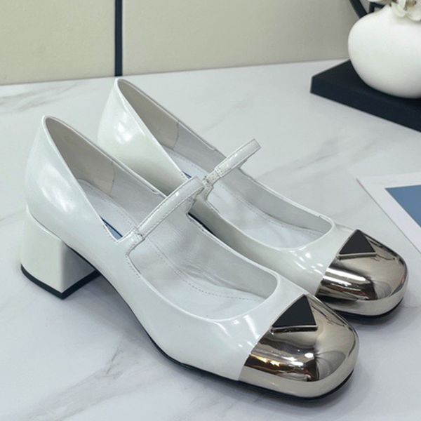 popular sandals shoes loafers thick heel series early spring runway catwalk net red stars with the same fashion generous and extravagant wel, Black
popular sandals shoes loafers thick heel series early spring runway catwalk net red stars with the same fashion generous and extravagant wel, Black