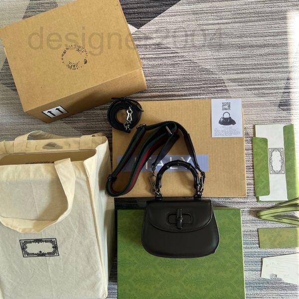 evening bags designer new mini bamboo bag leather fashion semi-circular saddle single shoulder messenger bag w62y
evening bags designer new mini bamboo bag leather fashion semi-circular saddle single shoulder messenger bag w62y