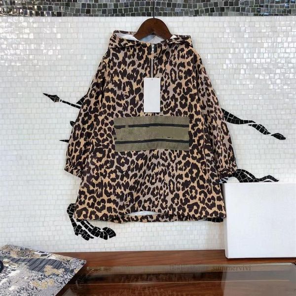 designer children leopard printed sweatshirt 2021 fall kids bee embroidery jhooded jumper boys girls casual long a7293308s, Black
designer children leopard printed sweatshirt 2021 fall kids bee embroidery jhooded jumper boys girls casual long a7293308s, Black