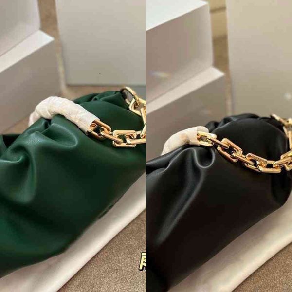 evening bags venetasss bbottegasss handbags and winter thick chain autumn cloud leather women's advanced design hand bill of lading s
evening bags venetasss bbottegasss handbags and winter thick chain autumn cloud leather women's advanced design hand bill of lading s