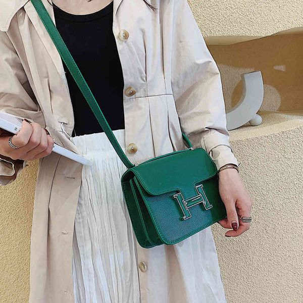 bags brand evening h bag hig sense buckle tofu bag temperament women's messenger korean fasion soulder texture small square bags999
bags brand evening h bag hig sense buckle tofu bag temperament women's messenger korean fasion soulder texture small square bags999