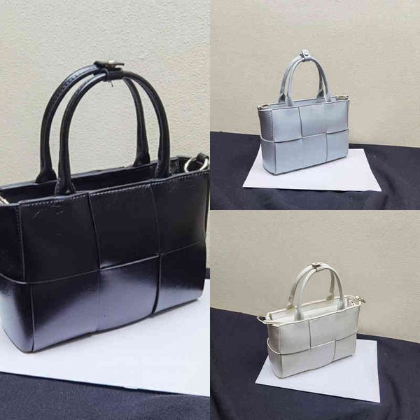 bags evening classic venetassss bottegasssss luxury bag hands women's fashion hand woven tote simple versatile large capacity messenger
bags evening classic venetassss bottegasssss luxury bag hands women's fashion hand woven tote simple versatile large capacity messenger