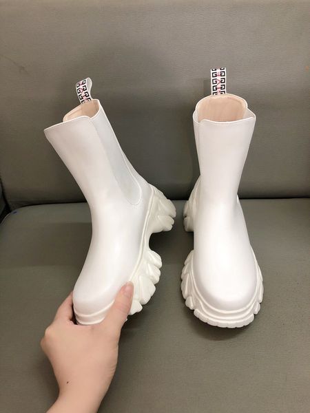 women short boot brand designer squared chelsea ankle boots black calf leather 6cm platform outdoor runner fashion trainers 35-41 with box
women short boot brand designer squared chelsea ankle boots black calf leather 6cm platform outdoor runner fashion trainers 35-41 with box