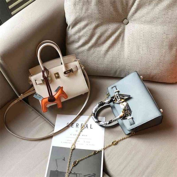 designer evening bags herme women handbags mini net red leather white portable messenger fashion
designer evening bags herme women handbags mini net red leather white portable messenger fashion