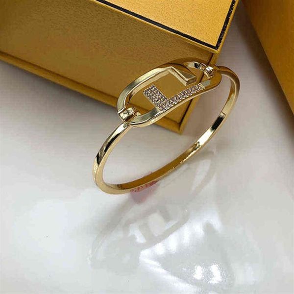 fashion bracelet love men women gold buckle versatile letter f s luxurys designers s for d2109165z279j, Black
fashion bracelet love men women gold buckle versatile letter f s luxurys designers s for d2109165z279j, Black