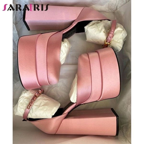 dress shoes sarairis ins women candy color buckle crystal high heeled d 220823, Black
dress shoes sarairis ins women candy color buckle crystal high heeled d 220823, Black