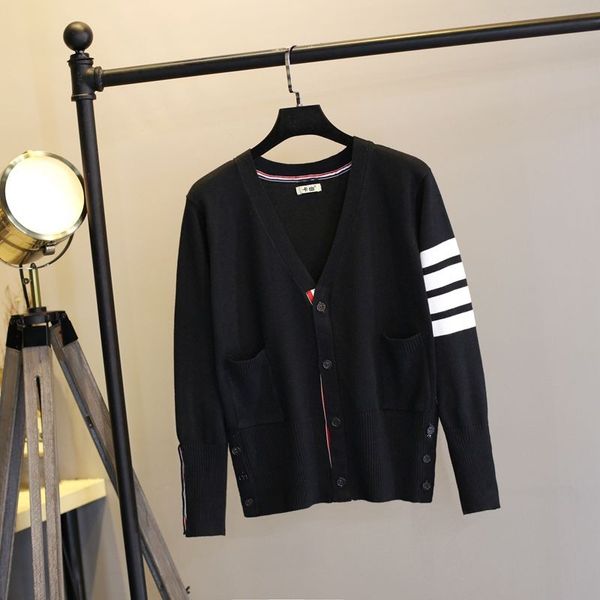 autumn sweater thick v-neck loose cardigan women's knitted jacket womens classic knit cardigans ladys long sweaters women casual letter, Black;brown
autumn sweater thick v-neck loose cardigan women's knitted jacket womens classic knit cardigans ladys long sweaters women casual letter, Black;brown