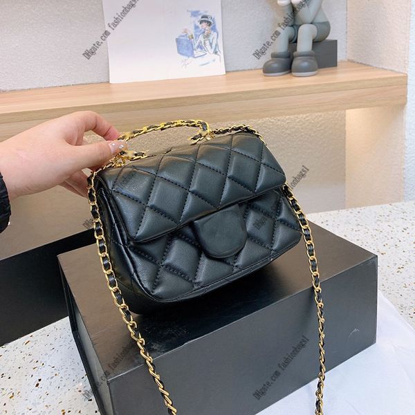 fashion classic flap women hand bag designer quilted metal handle chain shoulder bag wallet
fashion classic flap women hand bag designer quilted metal handle chain shoulder bag wallet