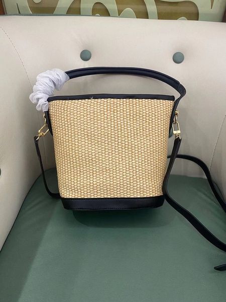 bucket bag designer shoulder bag coussin for women handbags clutch crossbody bags lady envelope fashion chains purse luxury handbag satchel
bucket bag designer shoulder bag coussin for women handbags clutch crossbody bags lady envelope fashion chains purse luxury handbag satchel