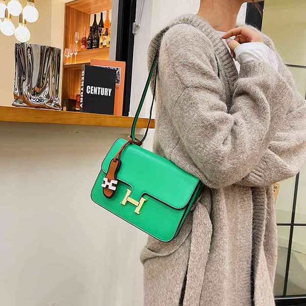 luxury evening bags h bag fasion button single soulder bag temperament small square korean pendant tassel messenger women's fasion
luxury evening bags h bag fasion button single soulder bag temperament small square korean pendant tassel messenger women's fasion