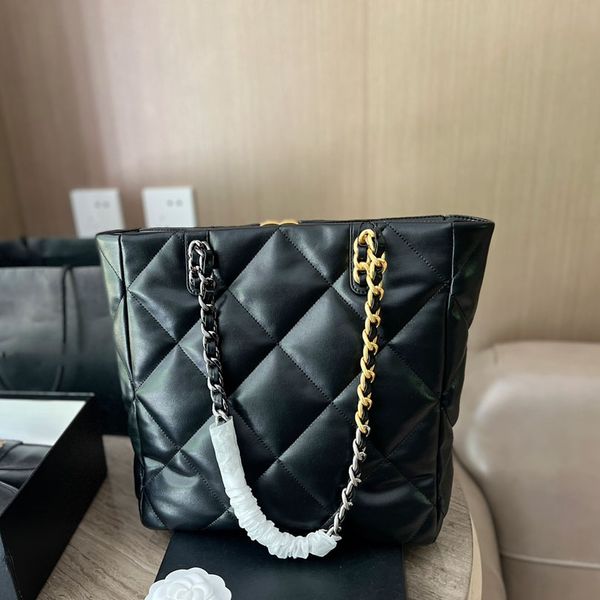 womens 19 series lambskin shopping bags two-tone chain shoulder large capacity designer genuine leather handbags 29x31cm
womens 19 series lambskin shopping bags two-tone chain shoulder large capacity designer genuine leather handbags 29x31cm