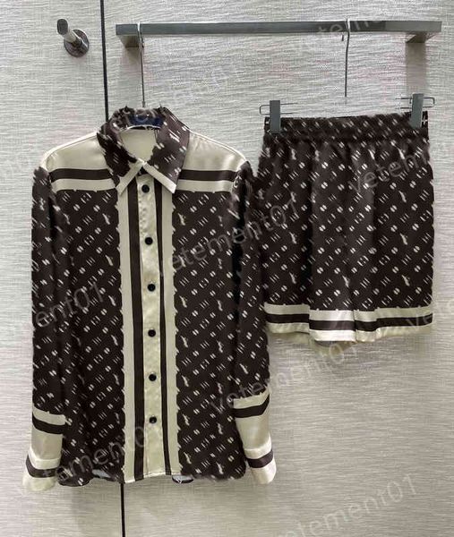 womens two piece pants designer tracksuits vton shirts shorts sets luxury brand clothing, White
womens two piece pants designer tracksuits vton shirts shorts sets luxury brand clothing, White