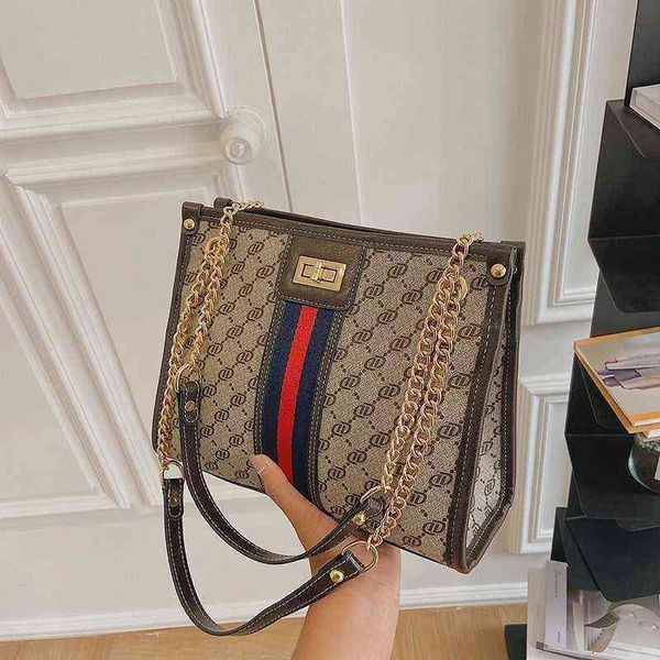 75% off factory online clearance 2022 spring new fashion high-capacity commuter hand versatile retro women's shoulder bag
75% off factory online clearance 2022 spring new fashion high-capacity commuter hand versatile retro women's shoulder bag