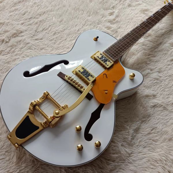 electric guitar semi-hollow body maple golden hardware delivery finish white
electric guitar semi-hollow body maple golden hardware delivery finish white