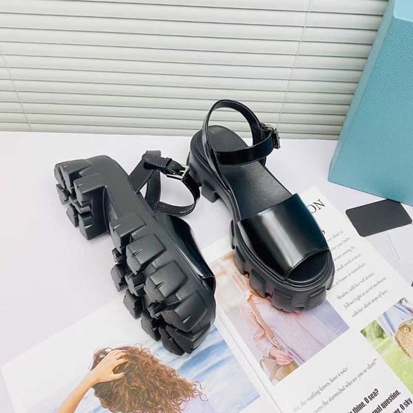 monolith lug sole sandal sporty quilted nappa leather slide corss strap slippers, Black
monolith lug sole sandal sporty quilted nappa leather slide corss strap slippers, Black