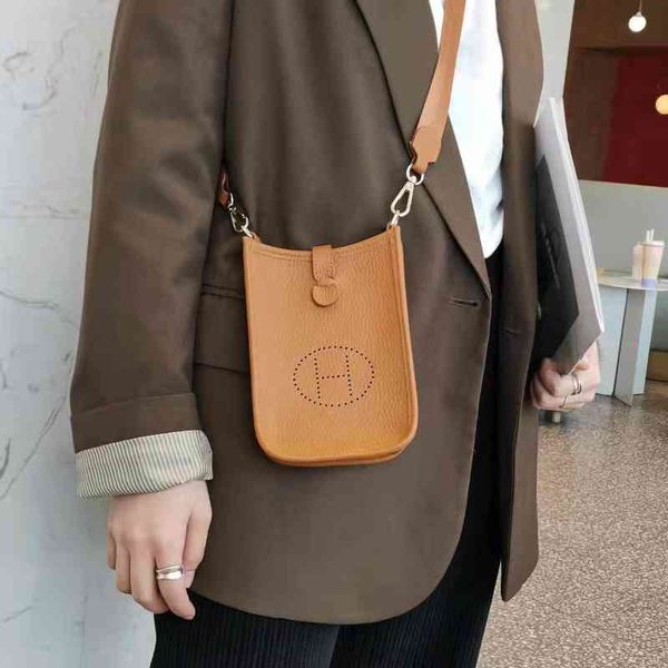 evening bags good selling leather women's bag straight head layer cowhide style hollowed out evelyn litchi pattern single shoulder diag
evening bags good selling leather women's bag straight head layer cowhide style hollowed out evelyn litchi pattern single shoulder diag