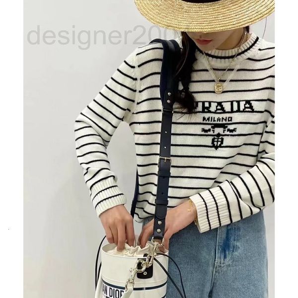 women's sweaters designer pd22 early autumn new contrast stripe jacquard pullover classic slim fit letters versatile pbrt, White;black
women's sweaters designer pd22 early autumn new contrast stripe jacquard pullover classic slim fit letters versatile pbrt, White;black